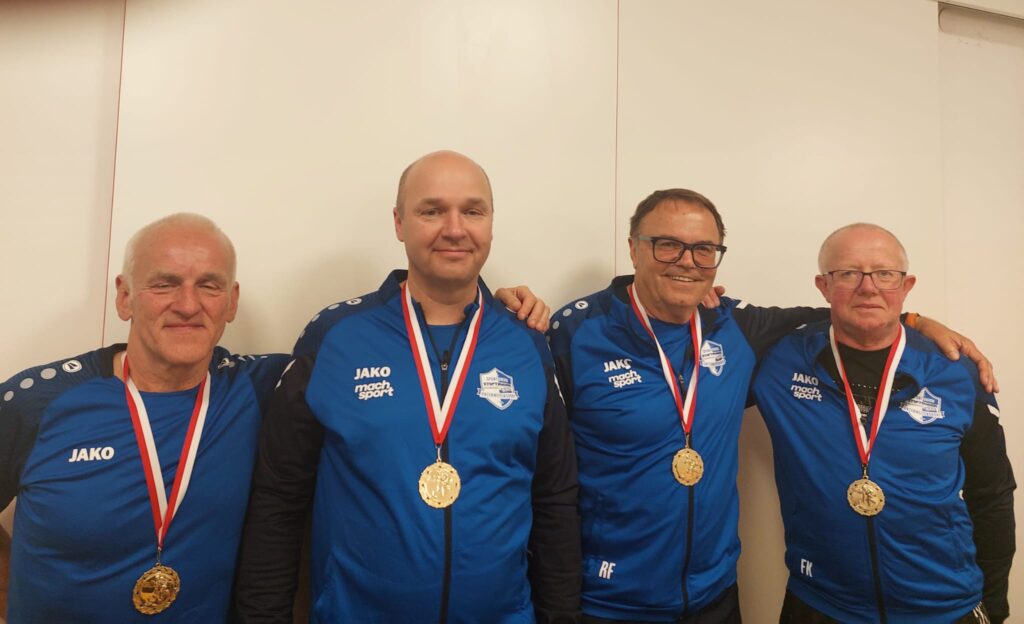 Stocksport Ü50 Bezirksmeisterschaft: Unterweitersdorf feiert Titelgewinn und Aufstieg!